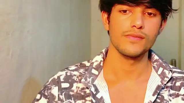 Snapshot of kingkartik7 chatting on April 3, 4:27 pm kingkartik7 online show from April 3, 4:27 pm