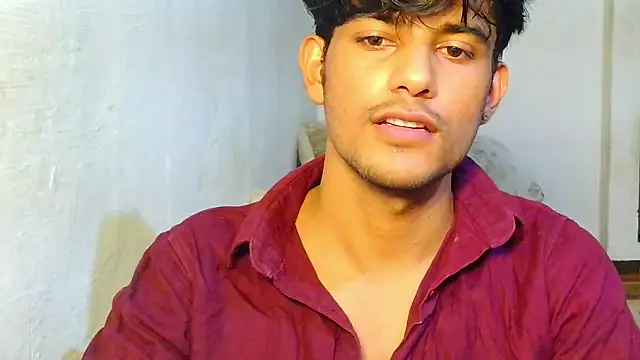 Snapshot of kingkartik7 chatting on May 19, 5:19 pm kingkartik7 online show from May 19, 5:19 pm