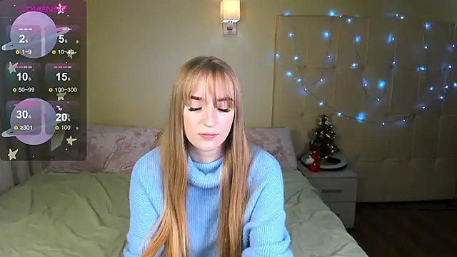 Stacy River online show from December 13, 8:30 am