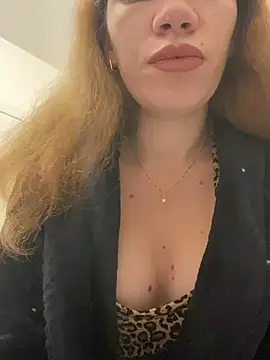 Snapshot of EvaRush chatting on December 1, 8:53 pm EvaRush online show from December 1, 8:53 pm