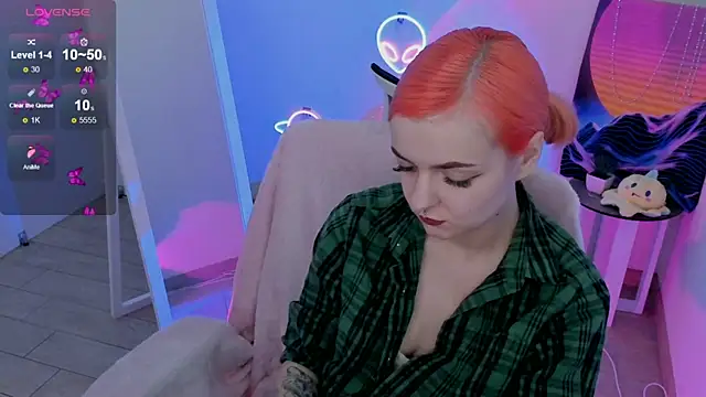 Snapshot of Fire_Bestie chatting on March 7, 1:51 pm Fire Bestie online show from March 7, 1:51 pm