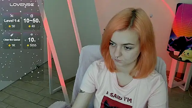 Snapshot of Fire_Bestie chatting on October 15, 1:00 pm Fire Bestie online show from October 15, 1:00 pm