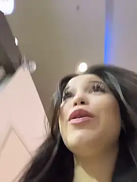 Chloe  Moon online show from April 17, 2:09 pm