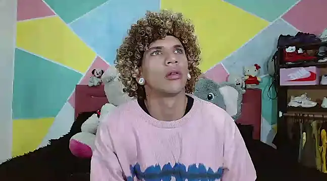 Snapshot of tylor_boy chatting on January 9, 3:36 am tylor boy online show from January 9, 3:36 am