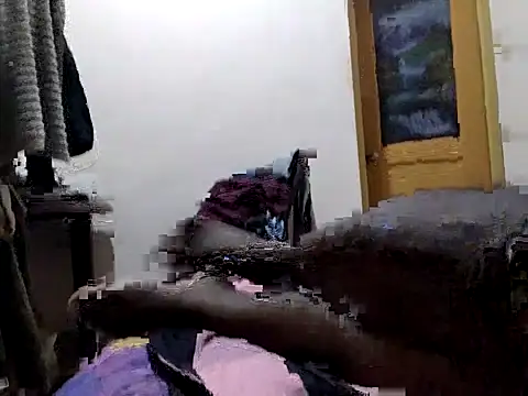 Snapshot of nikini1621 chatting on October 15, 5:46 pm nikini1621 online show from October 15, 5:46 pm