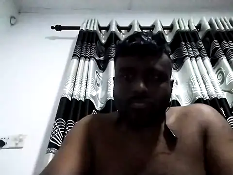 Snapshot of nikini1621 chatting on December 16, 4:45 pm nikini1621 online show from December 16, 4:45 pm