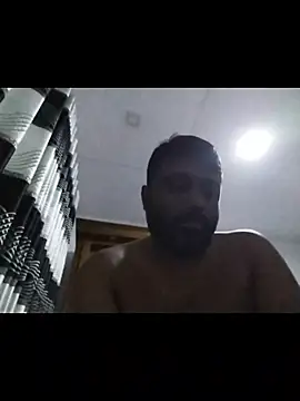 Snapshot of nikini1621 chatting on February 22, 4:27 pm nikini1621 online show from February 22, 4:27 pm