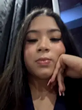 Snapshot of LunaRose5 chatting on December 16, 3:55 am LunaRose5 online show from December 16, 3:55 am