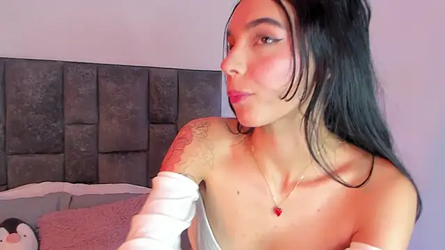 Snapshot of reallyfrost chatting on January 8, 1:53 am reallyfrost online show from January 8, 1:53 am