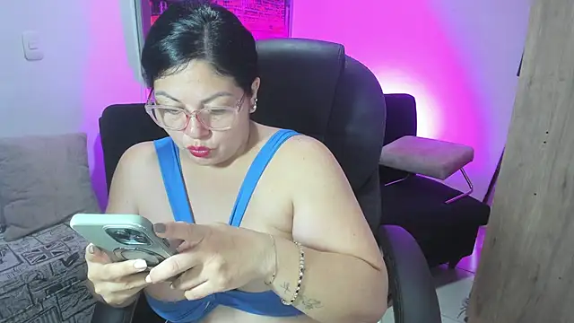 jessicarabbit 1 online show from April 13, 10:15 pm