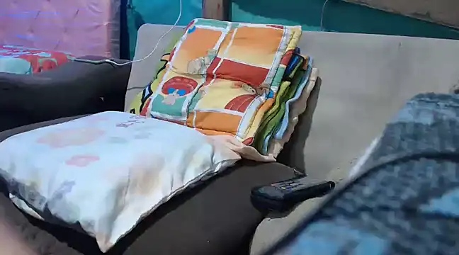 mom son dirty online show from March 15, 12:15 am