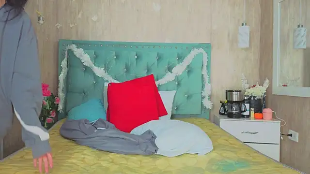 Marcelaa fox online show from December 18, 10:05 pm