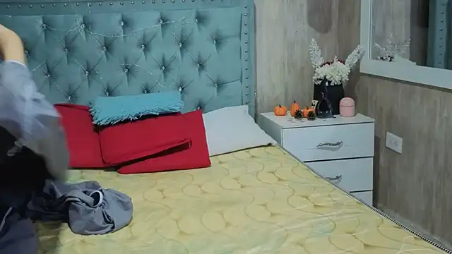 Marcelaa fox online show from March 4, 7:31 pm