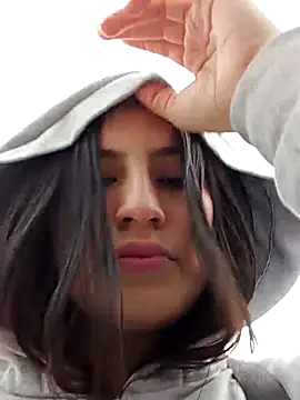 Salomecam30 online show from March 7, 8:11 pm