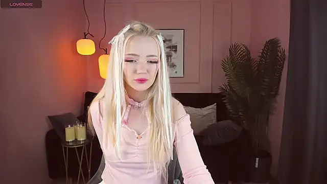 EmilyAir online show from January 2, 1:49 am