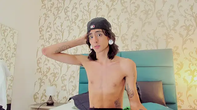 Matthew Dixonn online show from December 14, 2:12 am