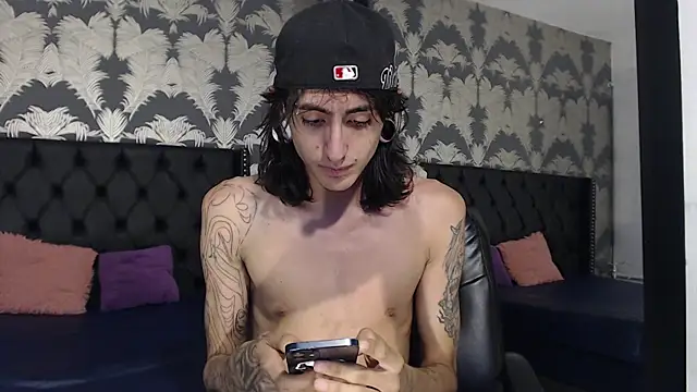 Matthew Dixonn online show from January 16, 11:59 pm