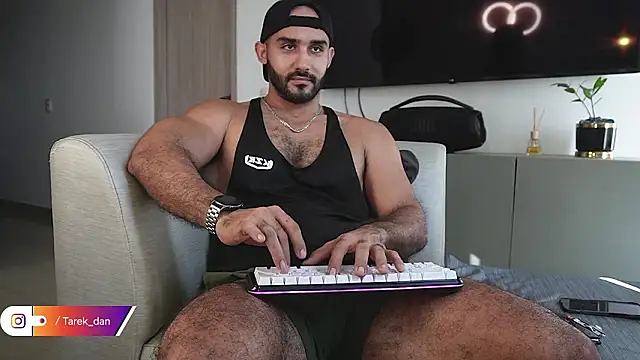 Snapshot of orion1993 chatting on January 19, 2:54 pm orion1993 online show from January 19, 2:54 pm