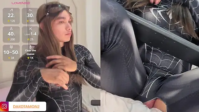 Dakota Mon online show from September 16, 8:21 pm