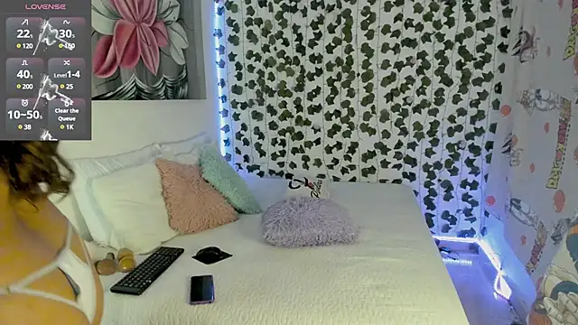 Snapshot of daren_paulina chatting on February 24, 11:19 pm daren paulina online show from February 24, 11:19 pm