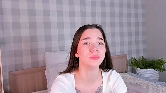 Butterflys1268 online show from December 4, 3:37 am