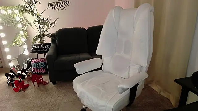 YourMarthaMayer online show from March 16, 7:49 pm