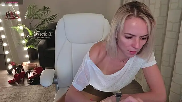 YourMarthaMayer online show from December 19, 2:13 pm