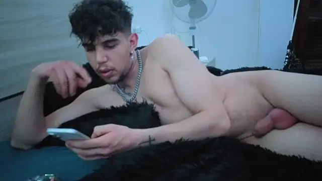 Possy33 online show from March 31, 11:27 pm