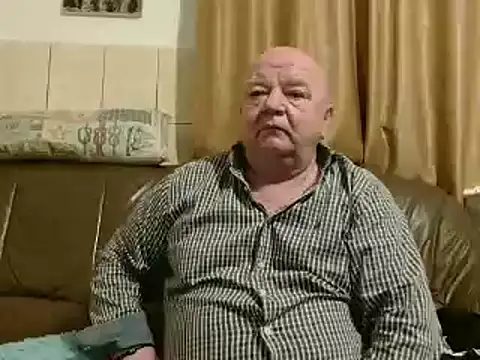 fullballs6 online show from March 7, 2:25 am