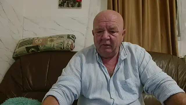 fullballs6 online show from December 1, 3:00 am