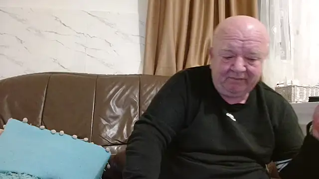 fullballs6 online show from March 12, 3:01 am