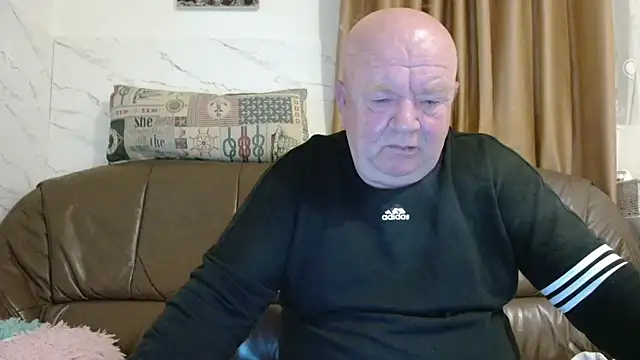 fullballs6 online show from March 18, 2:47 am