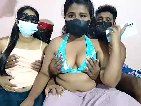 Snapshot of princesslesbi chatting on February 12, 6:09 pm princesslesbi online show from February 12, 6:09 pm