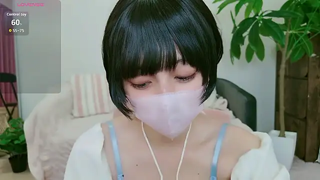 Snapshot of cohaku_329 chatting on September 17, 10:39 am cohaku 329 online show from September 17, 10:39 am