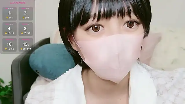 Snapshot of cohaku_329 chatting on November 25, 11:21 am cohaku 329 online show from November 25, 11:21 am