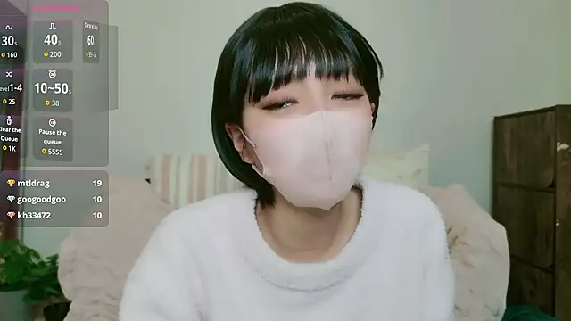 Snapshot of cohaku_329 chatting on December 4, 12:03 pm cohaku 329 online show from December 4, 12:03 pm