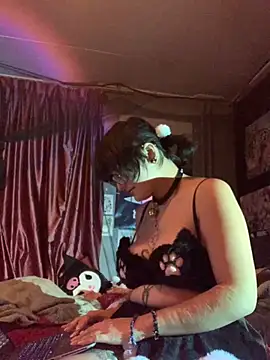 Snapshot of space_g1rl chatting on November 3, 6:31 pm space g1rl online show from November 3, 6:31 pm