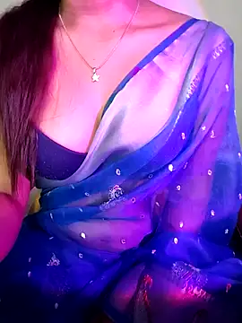 Snapshot of QueenOfHeart_07 chatting on January 8, 10:27 pm QueenOfHeart 07 online show from January 8, 10:27 pm