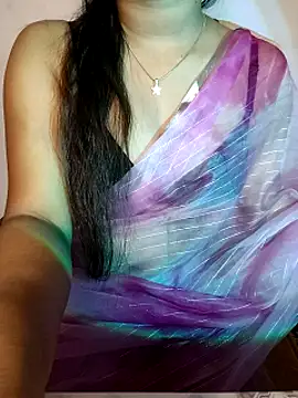 Snapshot of QueenOfHeart_07 chatting on January 30, 5:39 pm QueenOfHeart 07 online show from January 30, 5:39 pm