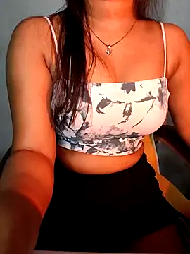 Snapshot of QueenOfHeart_07 chatting on March 15, 3:18 am QueenOfHeart 07 online show from March 15, 3:18 am