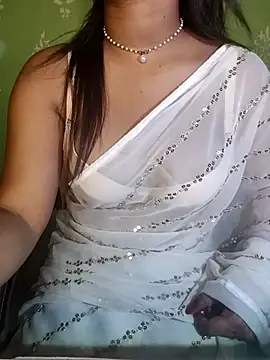 Snapshot of QueenOfHeart_07 chatting on October 18, 6:52 pm QueenOfHeart 07 online show from October 18, 6:52 pm