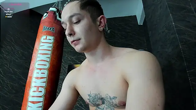 Snapshot of leonardsmith01 chatting on December 19, 7:51 pm leonardsmith01 online show from December 19, 7:51 pm