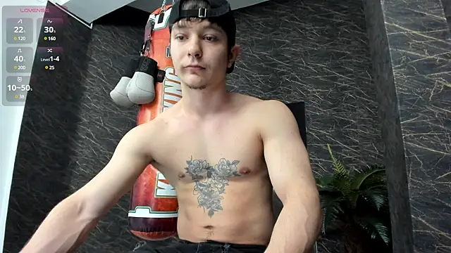 Snapshot of leonardsmith01 chatting on January 18, 9:02 pm leonardsmith01 online show from January 18, 9:02 pm