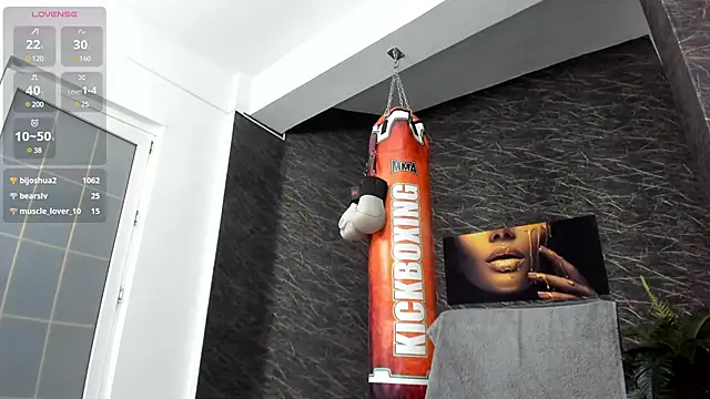 Snapshot of leonardsmith01 chatting on February 9, 2:49 am leonardsmith01 online show from February 9, 2:49 am