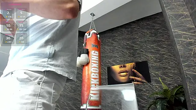 Snapshot of leonardsmith01 chatting on February 10, 12:08 am leonardsmith01 online show from February 10, 12:08 am