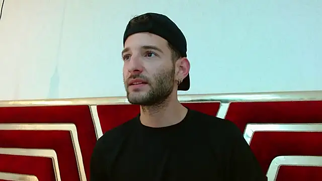 Christopher saint online show from April 8, 1:00 pm