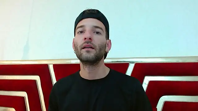 Christopher saint online show from April 11, 12:42 pm