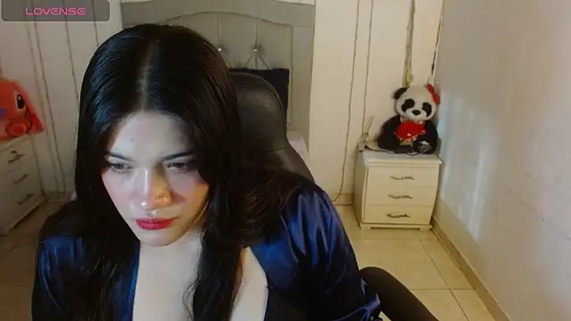 Snapshot of Alison_girl20 chatting on October 17, 9:06 pm Alison girl20 online show from October 17, 9:06 pm