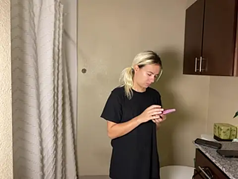 girlfriendmissy online show from March 14, 5:29 pm