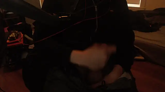 Snapshot of chicostick413 chatting on March 5, 3:18 pm chicostick413 online show from March 5, 3:18 pm